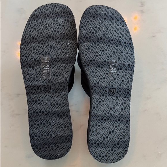 NWOT Rothy’s The Summer Sandal - Black, Size 11.5